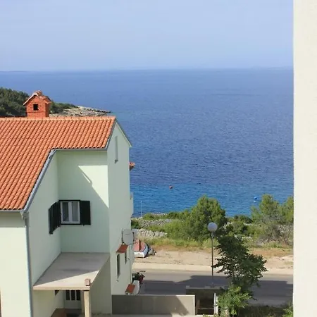 With A Parking Space Apartman Mali Losinj